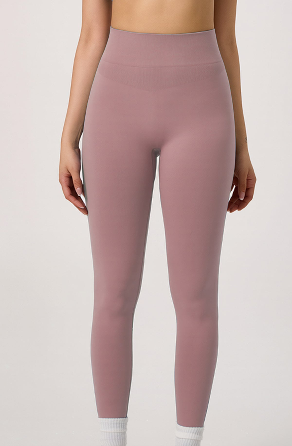 Seamless Sports-Style Back-Shaping Bra And Pants Yoga Set