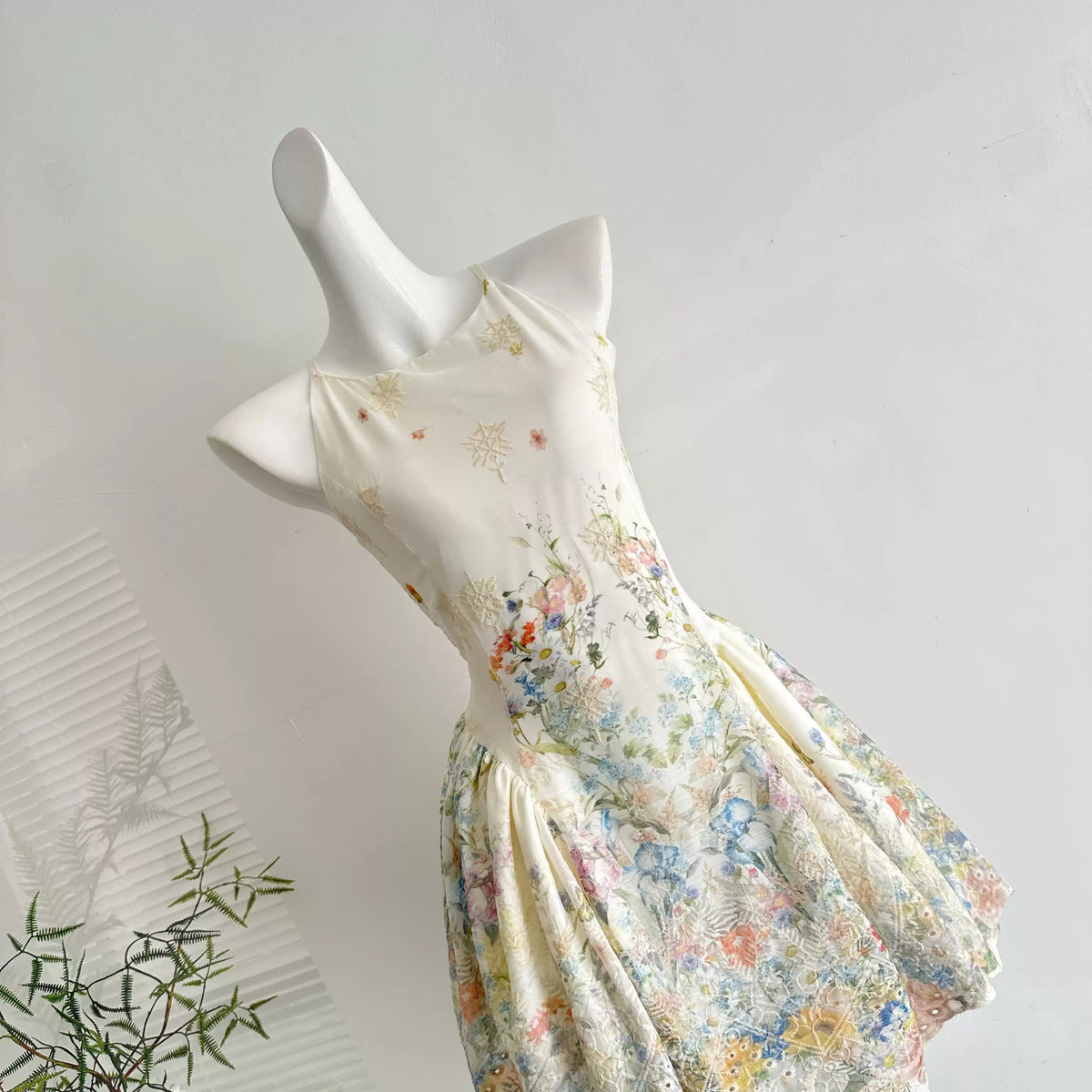 Printed Vacation-style Waist-cinching Halterneck Dress