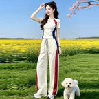 A Complete Super-stylish Two-piece Set Thats All The Rage This Year