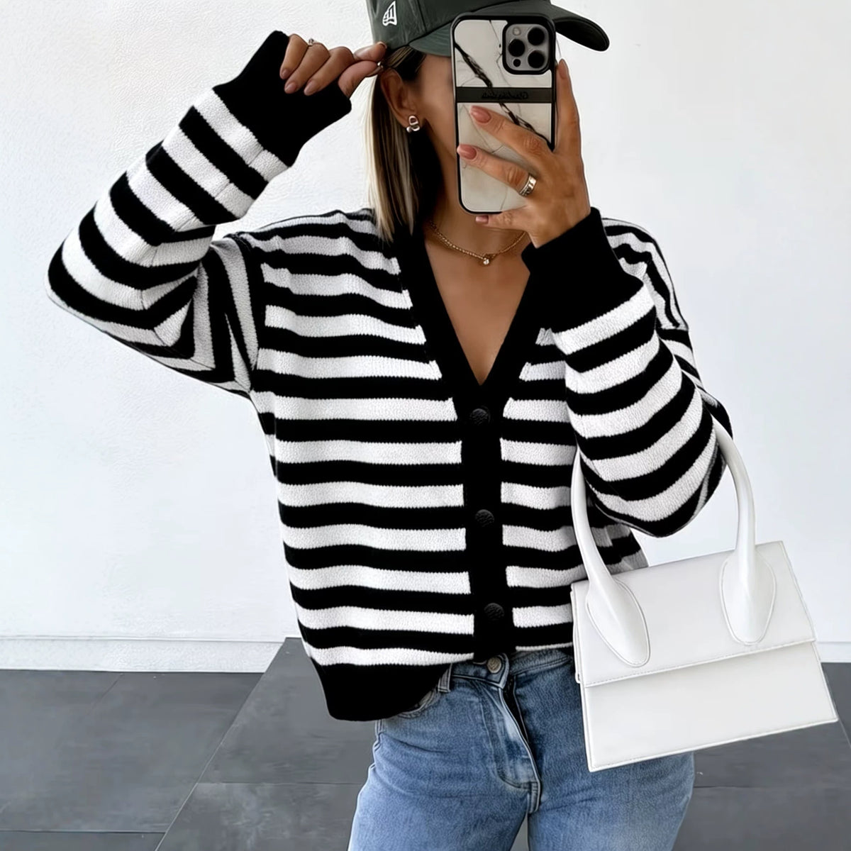 Womens Fashionable Contrasting-Color Striped Knitted V-Neck Coat