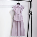 Tencel Sleeveless Blouse Paired With A Skirt